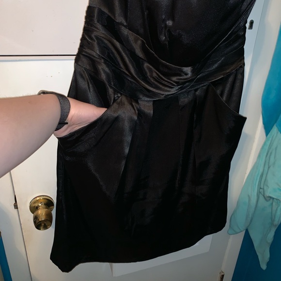 Little Black Dress with POCKETS - Picture 3 of 4